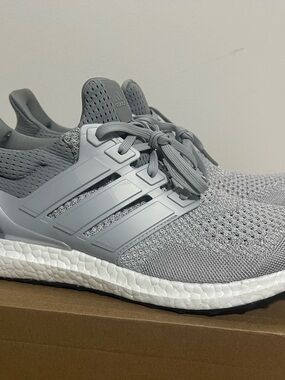 Adidas Ultraboost 1.0 Silver Metallic Men's Size 12 Running Shoes JS1632 NEW